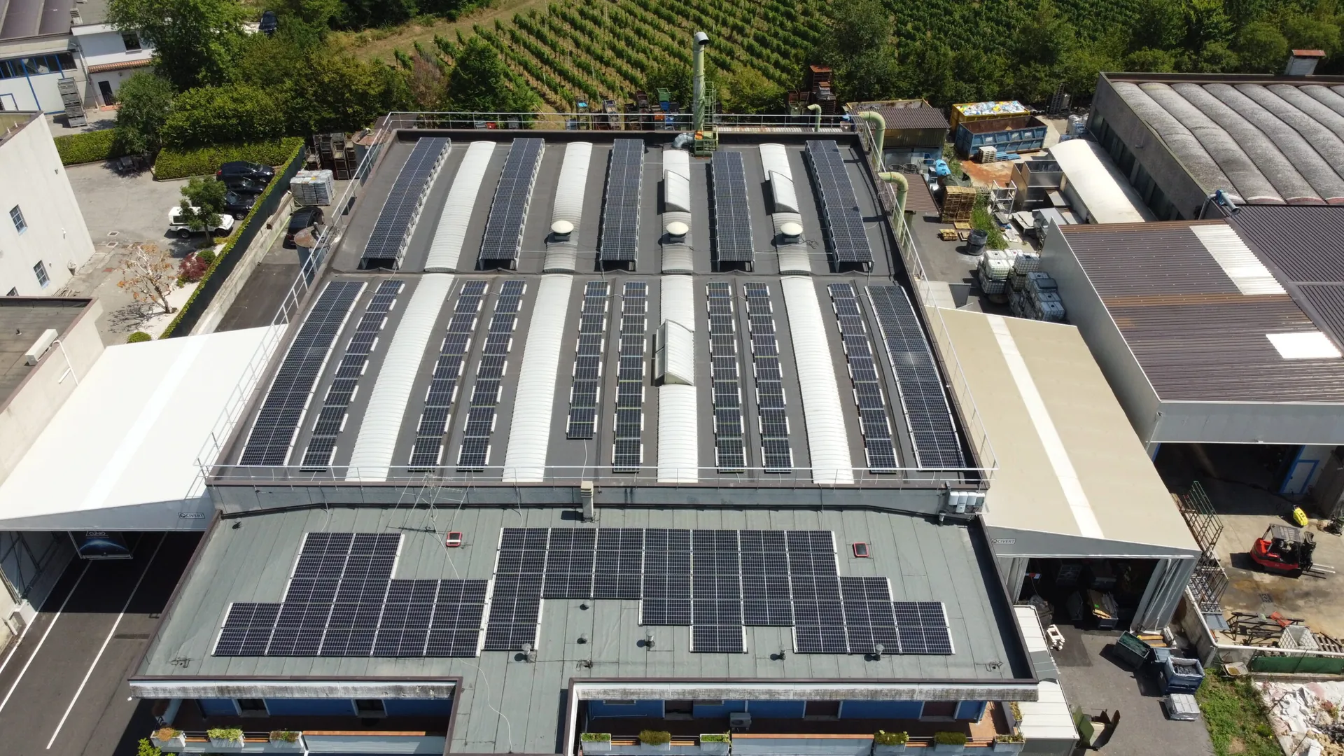 Impianto fotovoltaico industriale realizzato da Caldera